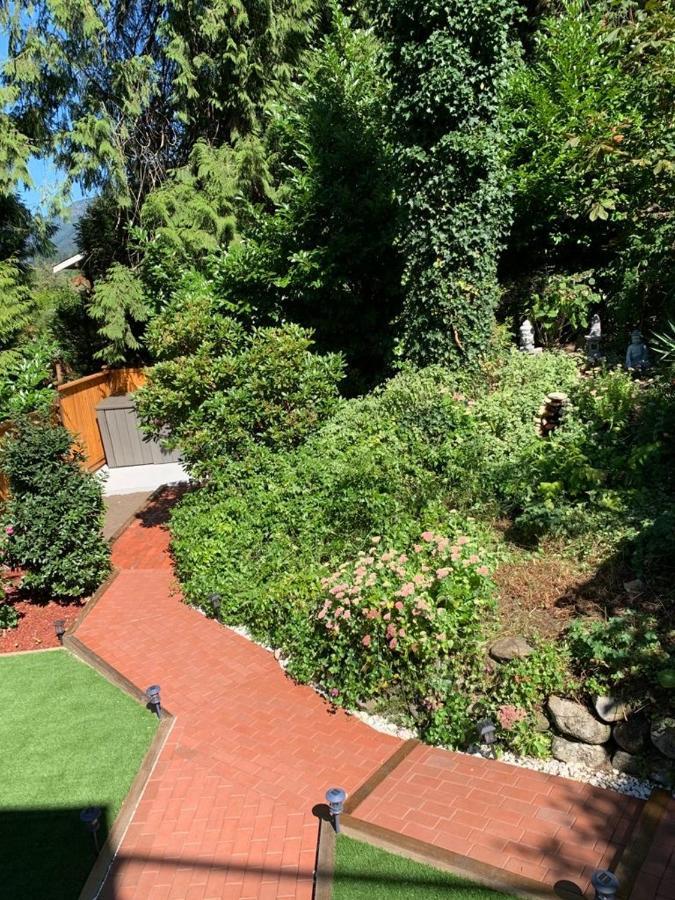Beautiful Modern Suite North Vancouver Exterior photo