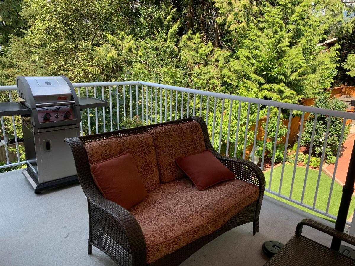 Beautiful Modern Suite North Vancouver Exterior photo