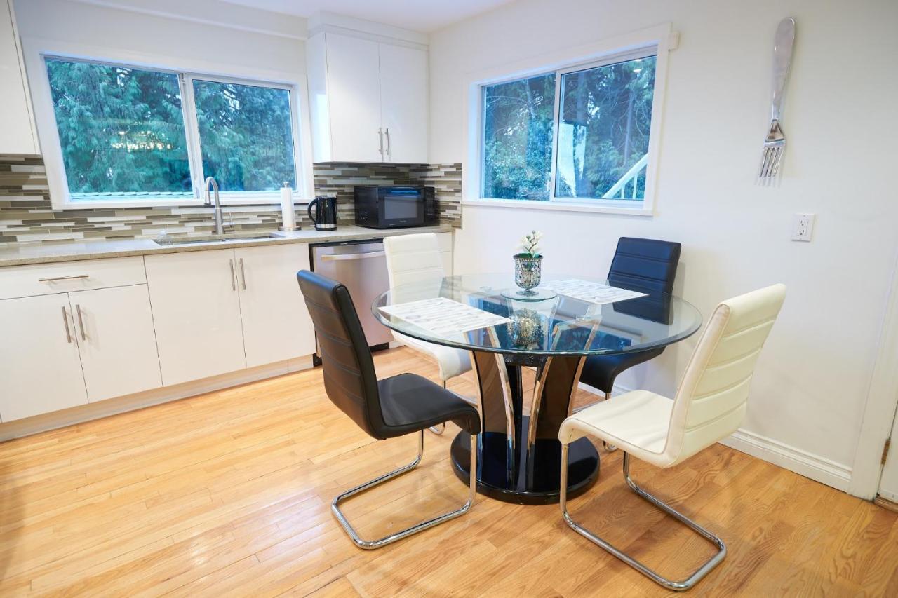 Beautiful Modern Suite North Vancouver Exterior photo