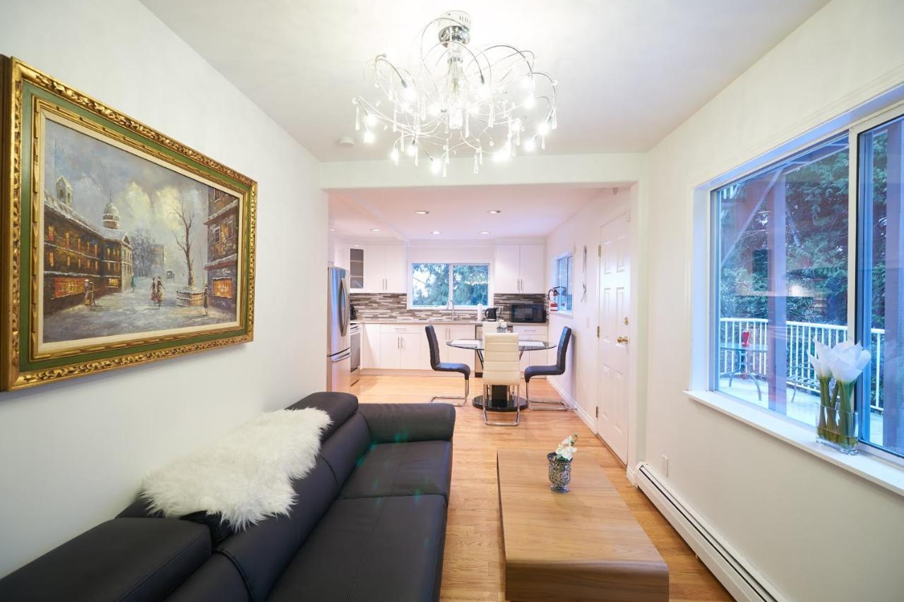 Beautiful Modern Suite North Vancouver Exterior photo